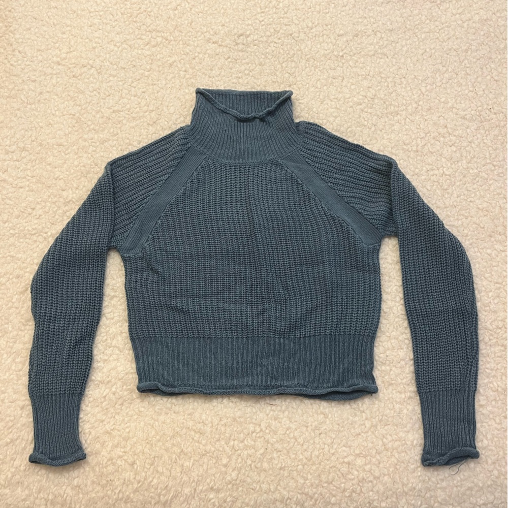 Love by Chelsey Women’s Dusty Blue Turtleneck Sweater